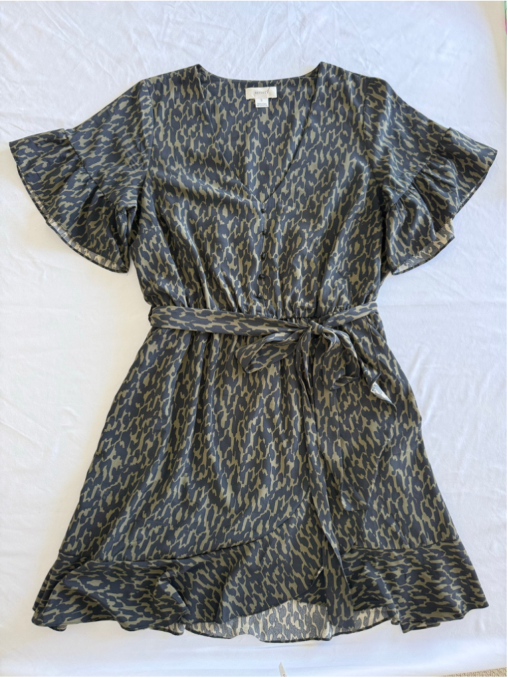 Women's Refinity Mini Dress Size S Black Olive Animal Print Ruffle Hem